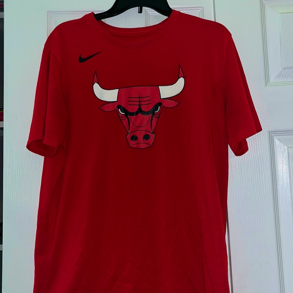 Chicago bulls Nike shirt
